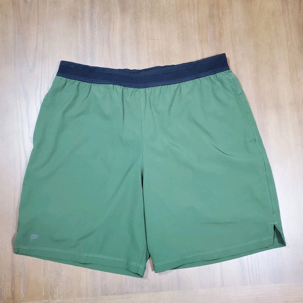 Fabletics Green Fundamental Shorts L Large 7" Lined Pockets Training Gym
